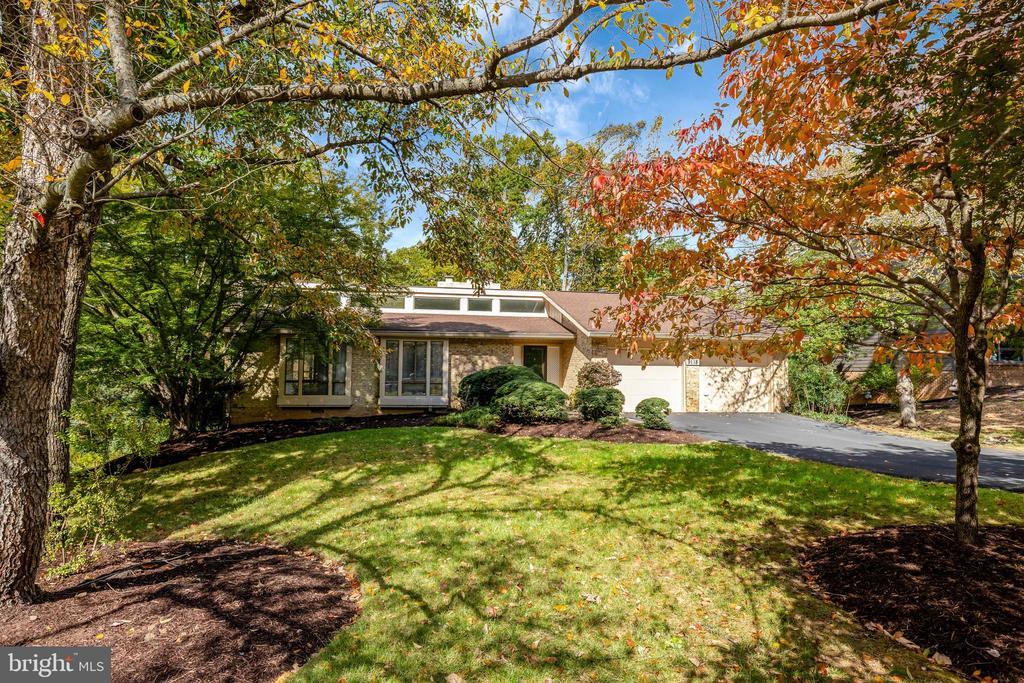 9118 Cricklewood Ct, VIENNA