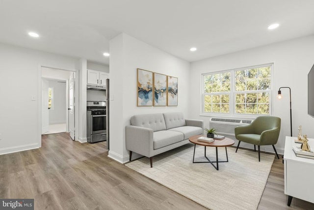 2237 Farrington Ave #06-204, Alexandria