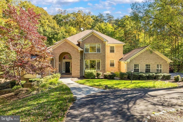 6645 Rutledge Dr, Fairfax Station