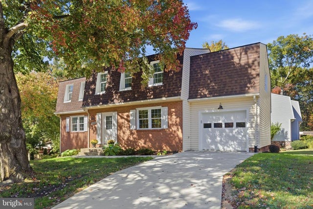 10431 Headly Ct, Fairfax