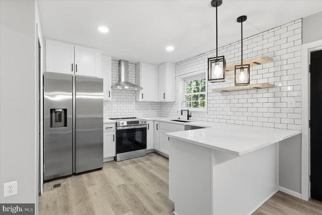 5714 Mason Bluff Dr, Burke