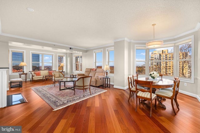 11776 Stratford House Pl #907, Reston