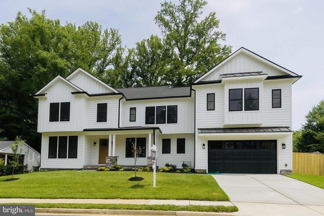 103 Yeonas Dr Se, VIENNA