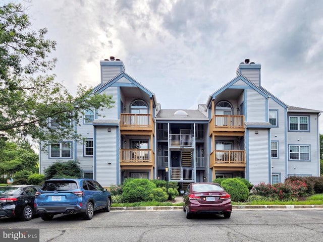 6923 Victoria Dr #k, Alexandria