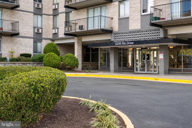 3245 Rio Dr #714, Falls Church