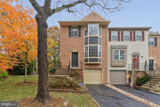 7814 Solomon Seal Dr, Springfield