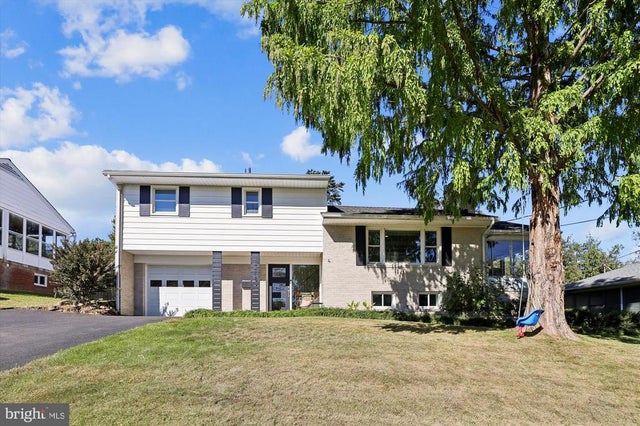 6418 Princeton Dr, Alexandria