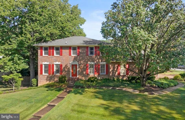 3716 Krysia Ct, Annandale