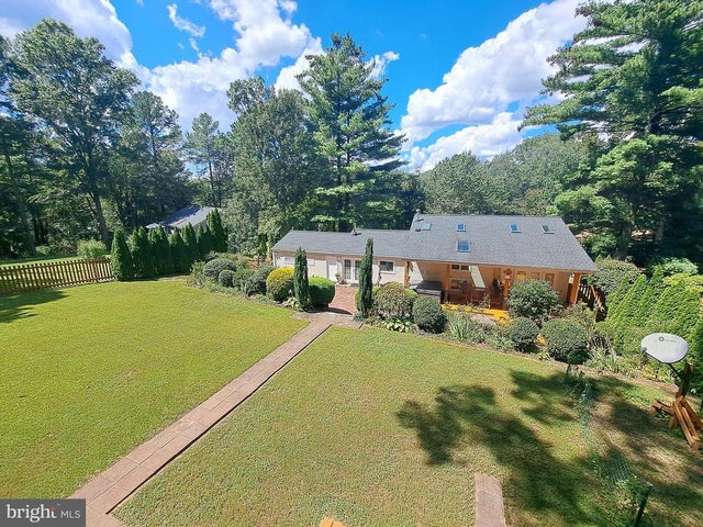 10929 Howland Dr, Reston