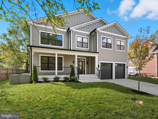 3218 Blundell Rd, Falls Church