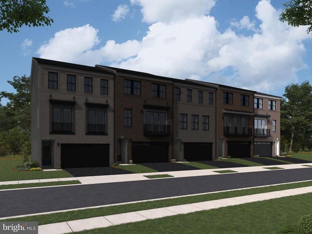 13730 Aviation Pl, Herndon