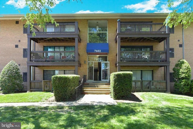 7602 Savannah St #204, Falls Church