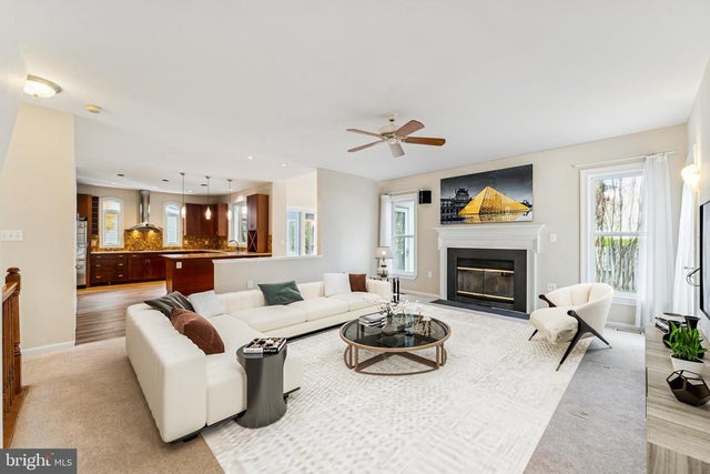 13222 Stable Brook Way, Herndon