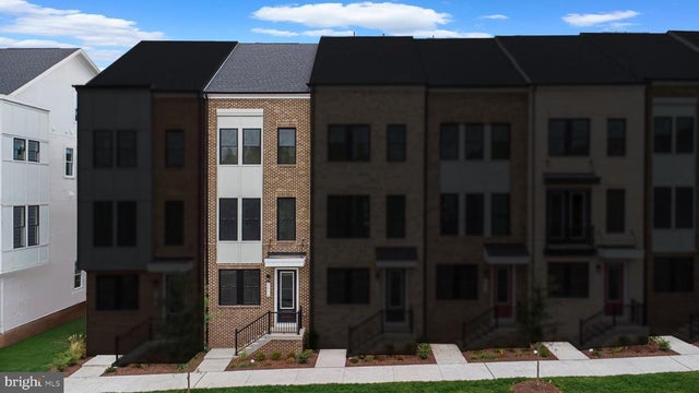 2676 River Birch Rd, Herndon