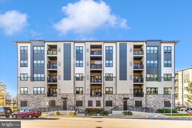 12865 Mosaic Park Way #3j, Herndon