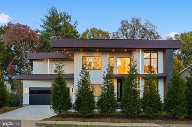 9408 Old Courthouse Rd, VIENNA