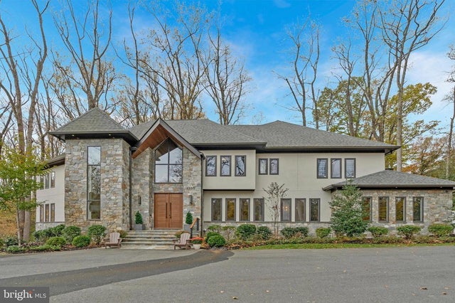 1700 Brookside Ln, Vienna