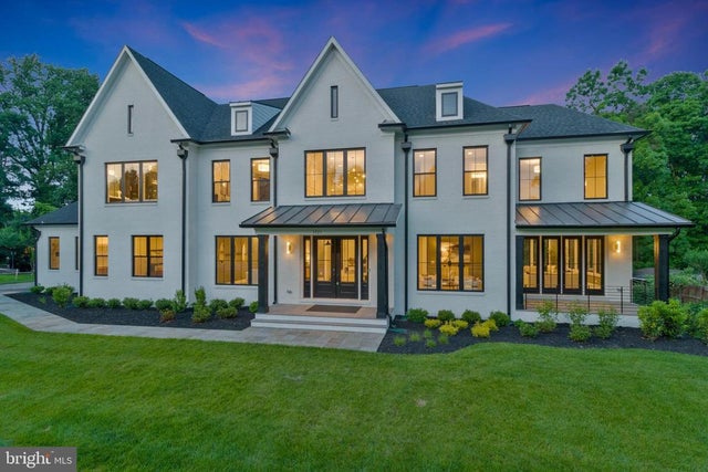 1321 Hunter Mill Rd, Vienna