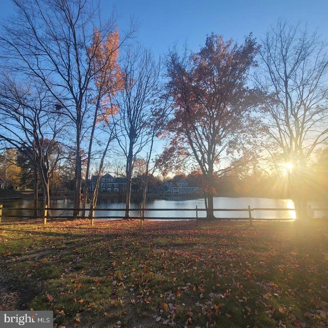 5842 Orchard Hill Ct #5842, Clifton