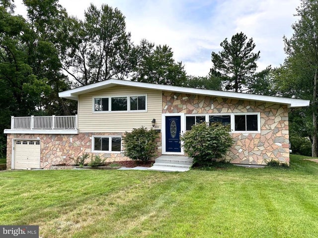 4103 Ivanhoe Ln, Alexandria