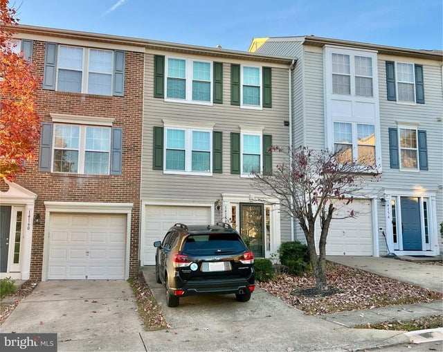 14158 Darkwood Cir, Centreville