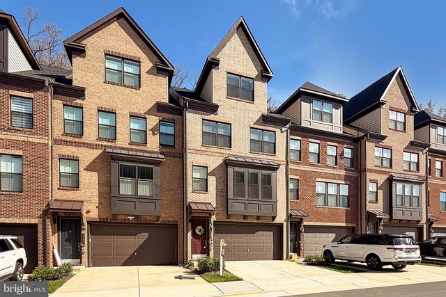 3795 Rainier Dr, Fairfax