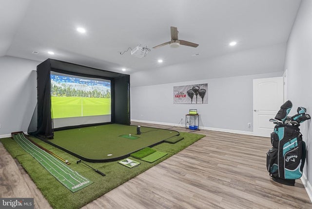 100 Lakewood Dr, Williamsburg