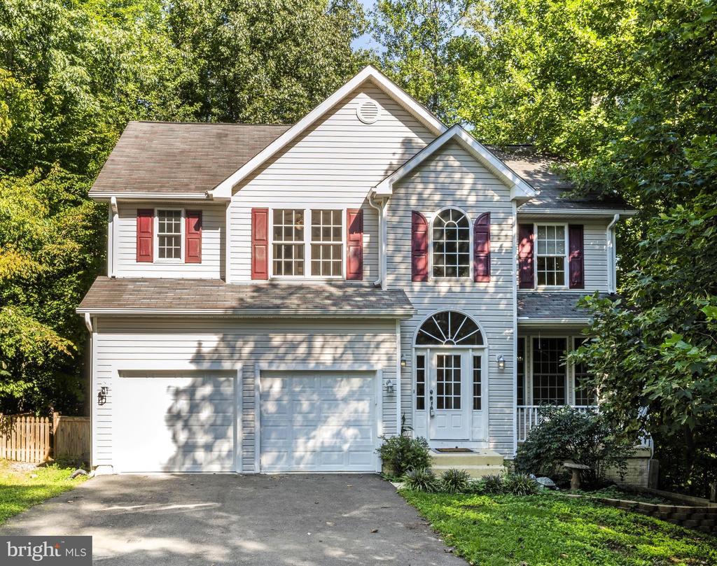 8477 Colfax Dr, KING GEORGE