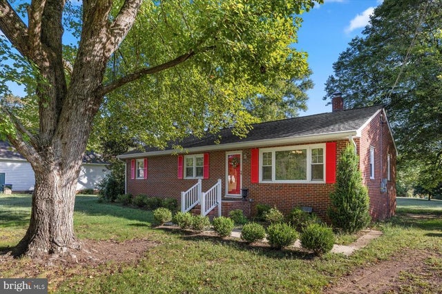 8251 Hickory Dr, King George
