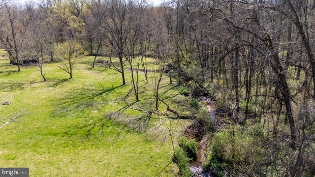 37275 Charles Town, Hillsboro