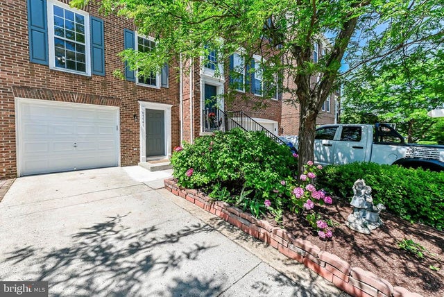 45741 Smoketree Ter, Sterling