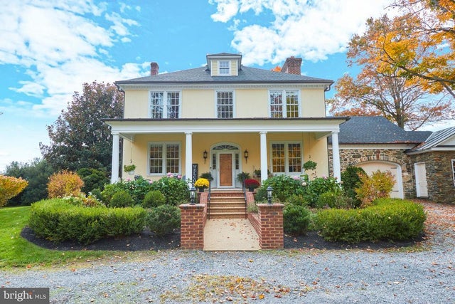 35175 Snickersville Tpke, Round Hill