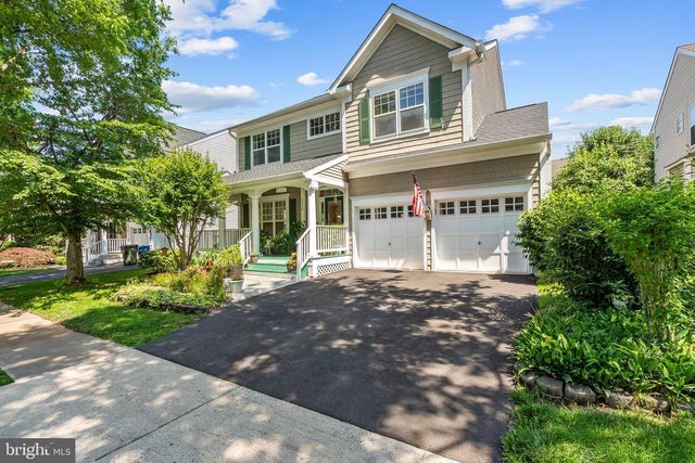 43438 Mink Meadows St, Chantilly