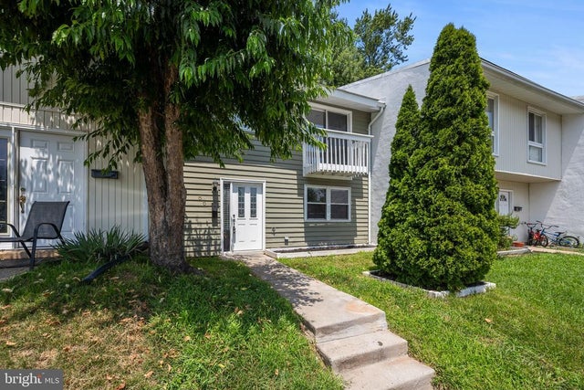 86 Sugarland Run Dr, Sterling