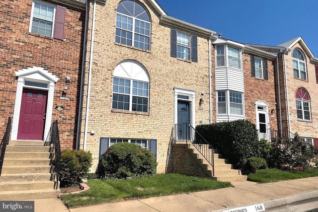 21073 Semblance Dr, Sterling