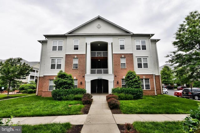 22687 Blue Elder Ter #104, Brambleton