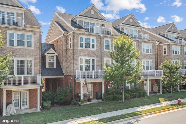 42612 Hardage Ter, ASHBURN