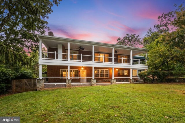 45545 Lakeside Dr, STERLING