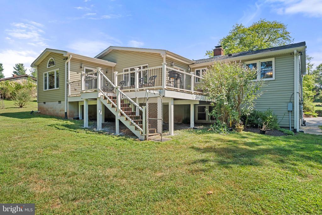 23439 Watson Rd, LEESBURG