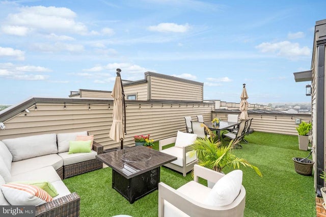 22405 Claude Moore Dr, Ashburn