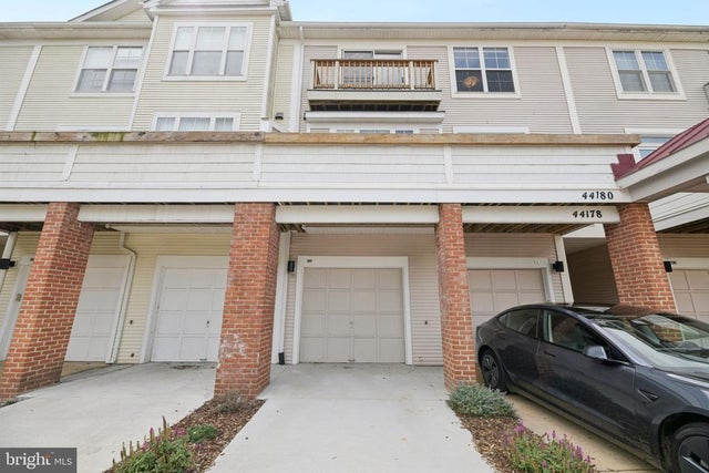 44180 Shady Glen Ter, Ashburn