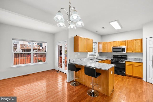 581 Kalmia Sq Ne, Leesburg