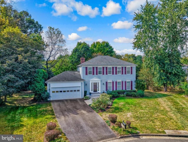 7 S Lowery Ct, Sterling