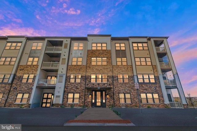 46294 Mount Milstead Ter #400, STERLING