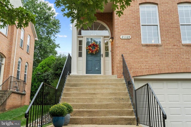 21169 Millwood Sq, Sterling