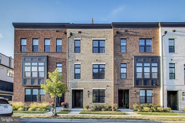 43466 Grandmoore St, Ashburn