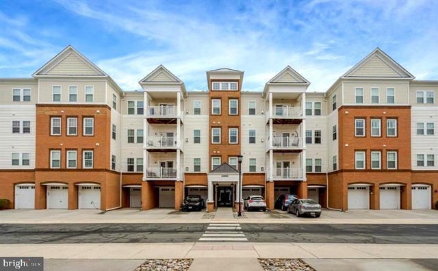 24660 Woolly Mammoth Ter #404, Aldie