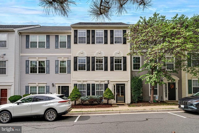 22973 Whitehall Ter, Sterling