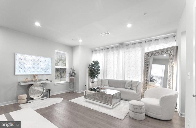 43785 Transit Sq, Ashburn