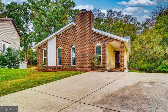 316 Hanford Ct, Sterling